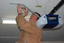 Exclusive Garage Door Repair Service Laguna Hills, CA 949-441-5792